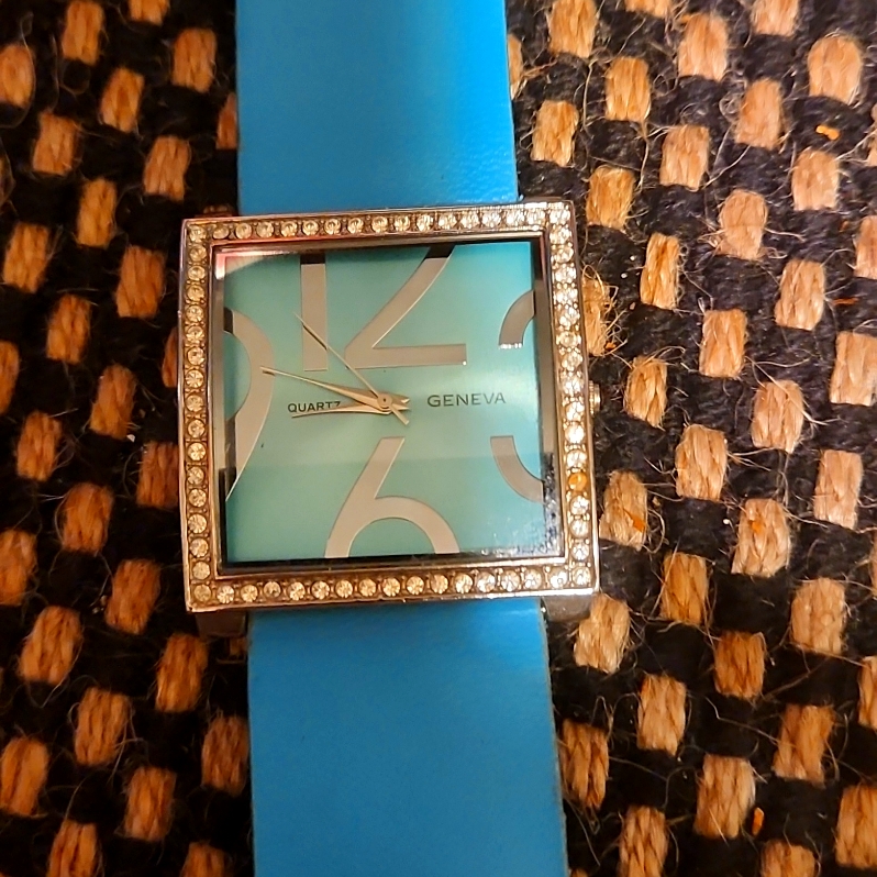 Vintage Geneva Turquoise Japan Movemovement